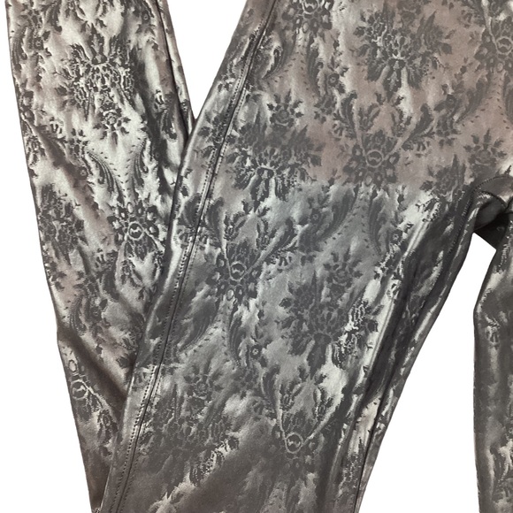 SPANX leggings - Picture 3 of 11